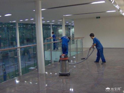 昌北新建區(qū)新舊房專業(yè)清潔 地毯清洗、日常保潔與開荒保潔一站式服務